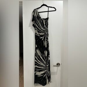 Suzi Chin for Maggy Boutique one shoulder evening gown | Size 4